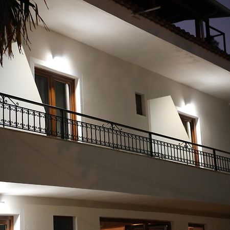 Villa Qeli Gjirokastër Exteriör bild
